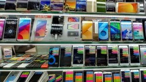 افت قیمت انواع تلفن همراه با ریزش نرخ ارز