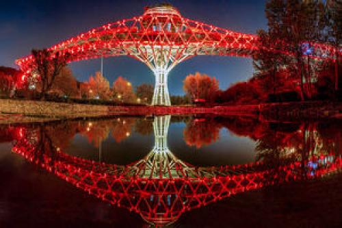 پل طبیعت امشب قرمز رنگ می‌شود