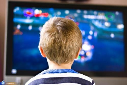 اکتفا به برنامه‌های سطح پایین اشتباهی استراتژیک /سیاستگذاران تلویزیون کودک را جدّی بگیرند