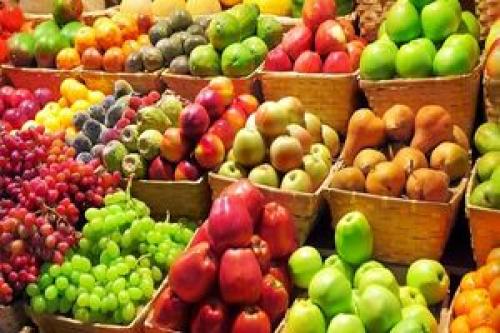 کاهش قیمت میوه و صیفی‌جات