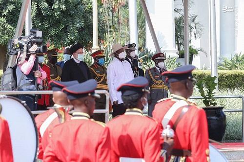  استقبال از رئیسی در کاخ ریاست جمهوری اوگاندا