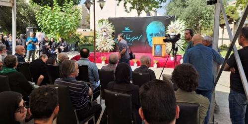  مراسم تشییع پیکر مرحوم «احمدرضا احمدی» در کانون پرورشی آغاز شد 