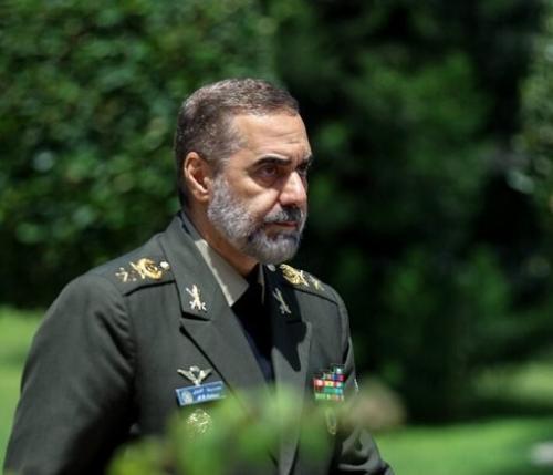  وزیر دفاع: کسی نمی‌تواند ایران مقتدر را تهدید کند