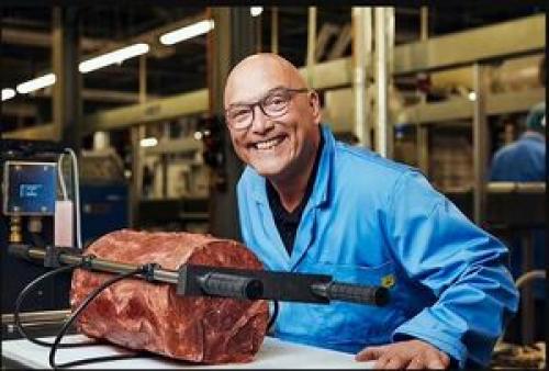 تبلیغ گوشت انسان در تلویزیون انگلستان+فیلم و عکس