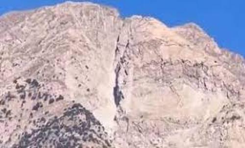 ایجاد شکاف در کوه به دنبال زلزله مراکش