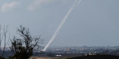  حملات گسترده راکتی القسام به تل‌آویو و شهرک‌های اسرائیلی 