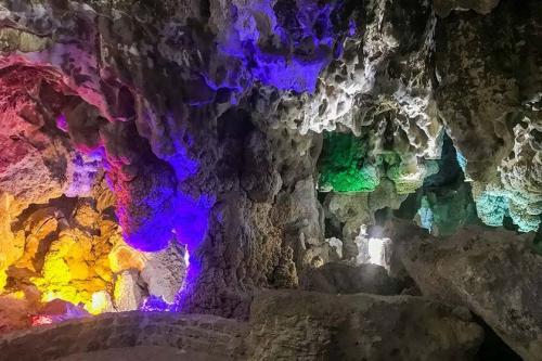 شگفت‌انگیزترین غار آهکی جهان