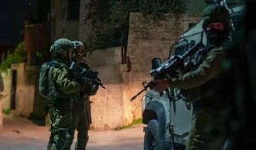یورش شبانه نظامیان صهیونیست به کرانه باختری