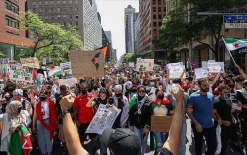 تظاهرات گسترده در مقابل شهرداری نیویورک+فیلم