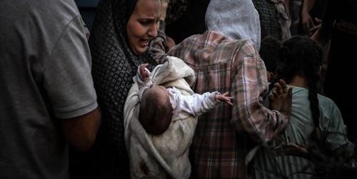 هر 10 دقیقه یک کودک در غزه کشته می‌شود 