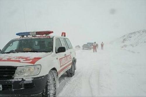 امدادرسانی به ۲۲ گرفتار در برف و کولاک