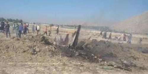  فیلم/ سقوط هواپیمای نظامی در کازرون