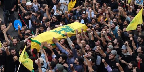  حمله اسرائیل به مراسم تشییع شهید حزب‌الله +فیلم
