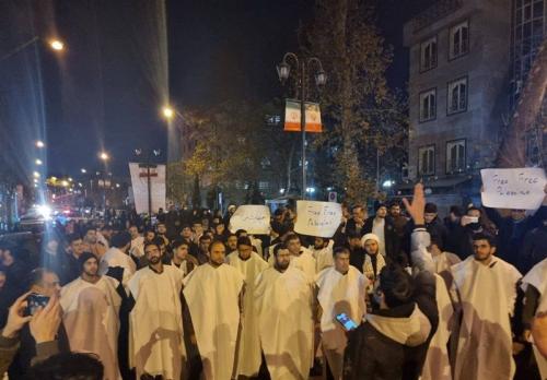 تجمع دانشجویان در پی شهادت سردار سید رضی