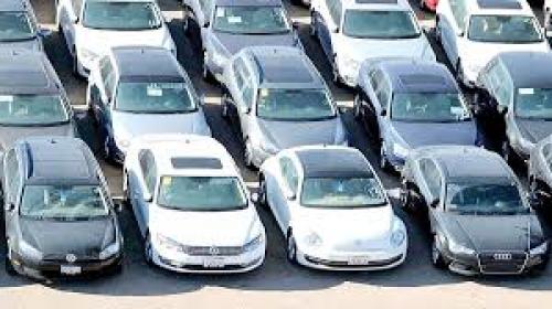  قیمت خودرو در بازار آزاد چهارشنبه ۶ دی ماه