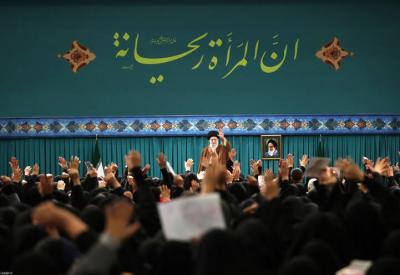  عکس/ حضور اقشار مختلف بانوان در حسینیه امام خمینی(ره)
