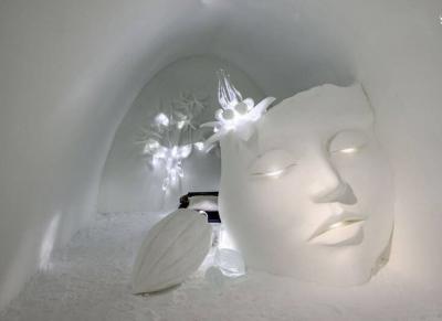 عکس/ هتلی ساخته شده از یخ و برف