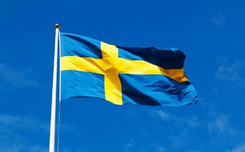 سایه جنگ بر سر سوئد؛ سوئدی‌های هراسان به فروشگاه‌ها هجوم بردند 