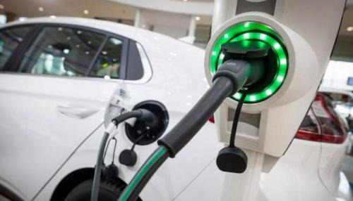 نایب‌رئیس فراکسیون انرژی مجلس واردات خودرو اقتصادی و کم‌مصرف،در کشور را تشریح کرد