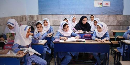 بررسی سن معلم شدن در ایران