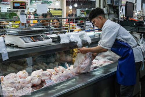  قیمت کالاهای اساسی؛ مرغ و گوشت چند؟ +جدول