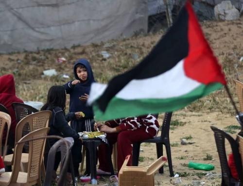 اولین افطاری فلسطینی‌ها در میان خرابه‌ها