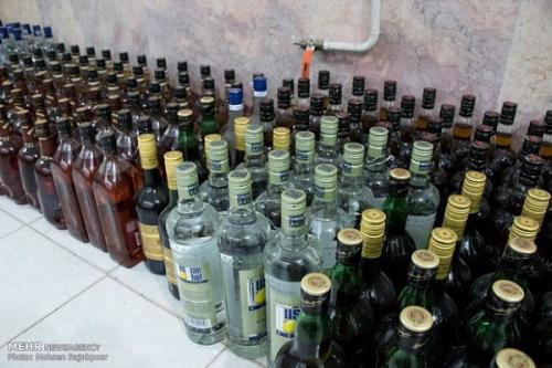 بیش از ۴ هزار لیتر مشروبات الکلی در ۲ شهر خوزستان کشف شد