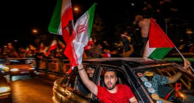 عکس/ تجمع خودجوش ایرانیان بعد از حمله ایران به اسرائیل