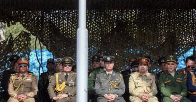 عکس/ رژه روز ارتش با حضور رئیس جمهور