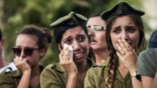 ضرب و شتم نظامیان زن اسرائیلی
