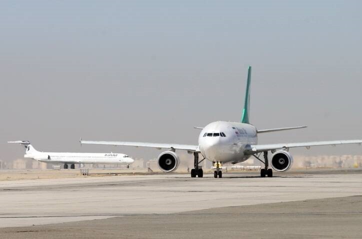 ورود هواپیمایی حامل پیکر شهدای خدمت به فرودگاه مهرآباد