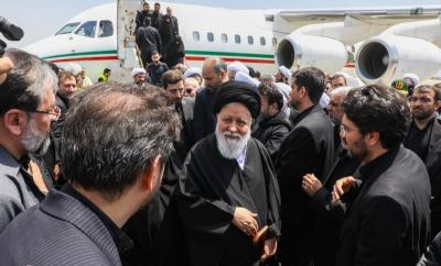  ورود خانواده شهید آیت‌الله رییسی به فرودگاه مشهد 
