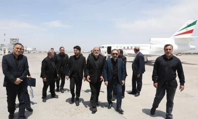  ورود خانواده شهید آیت‌الله رییسی به فرودگاه مشهد 
