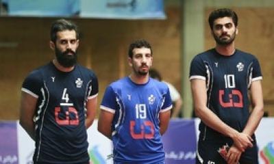 عکس/ دیدار تیم های والیبال پیکان و اردکان یزد در تورنمنت چهار جانبه جام زنده یاد رضا ابراهیمی
