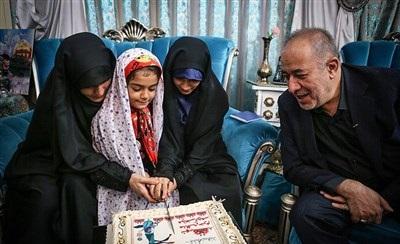 عکس/ شهید جاویدالاثر مرتضی کریمی و جشن تولدش