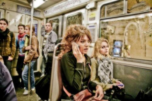  فیلم/ مردم پاریس اینگونه سوار مترو می‌شوند!