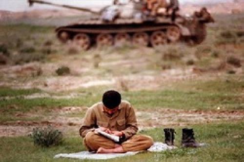  «خطر سقوط بهمن» ۳ مقاله درباره خاطرات جنگ
