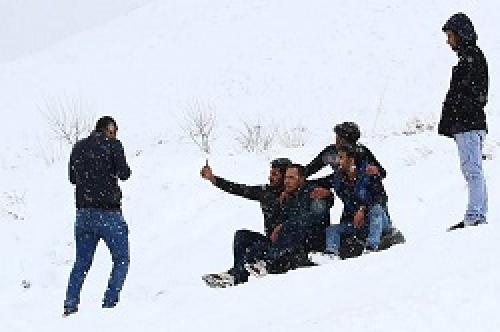 عکس/خوش گذرانی همدانی‌ها در برف