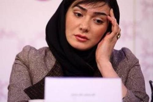 توجیه عجیب خانم بازیگر برای پوشیدن لباس حاشیه ساز در جشنواره +عکس