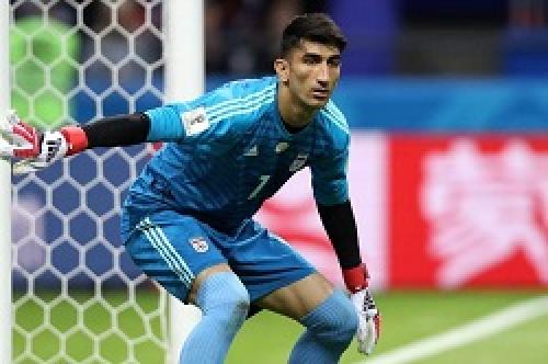 خبر شوکه کننده پرسپولیس:گلر ملی پوش خلف وعده کرد/خشم سرمربی تیم پرسپولیس برای بازیکن تیمش