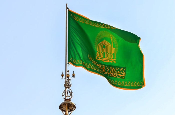 پرچم گنبد و پوشش ضریح مطهر حرم رضوی تعویض می‌شود 