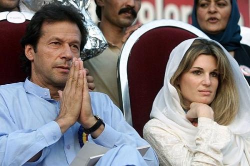 همسر سابق عمران خان پیروزی او در انتخابات پاکستان را تبریک گفت