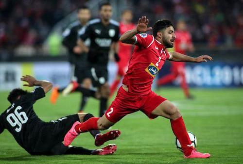 سنگ بزرگ برسرراه پرسپولیس:دردسرجدید ستاره پرحاشیه سرخ پوشان در پرسپولیس/عصبانیت برانکو و هوادران از کارهای عجیب ای بازیکن