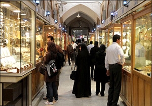 بازار طلا خلوت‌تر شد / نیروهای امنیتی در کمین دلالان 