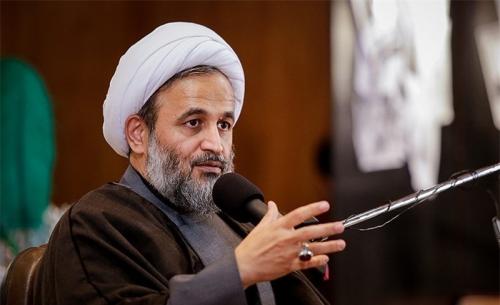 استدلال منافقین برای سازشکاری در برابر کفار