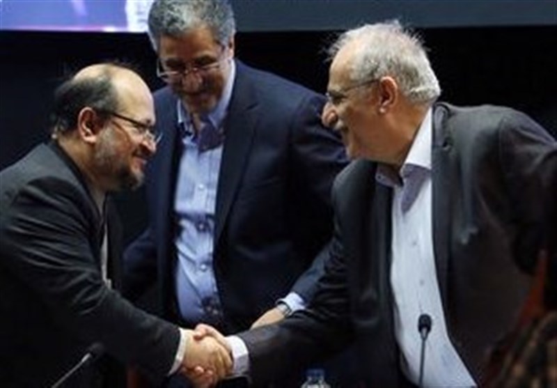  چرا بانک مرکزی لیست ارزبگیران را فقط به کرباسیان داد؟/از رقابت وزرا برای شفافیت تا ضعف سامانه جامع تجارت 