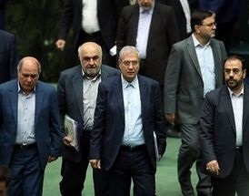 برای اولین بار یک استیضاح در مجلس دهم رای آورد/ با 129 رأی موافق؛ وزیر کار بیکار شد