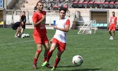  چاقوکشی روی سکوهای ورزشگاه