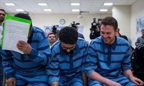 حاشیه‌های اولین جلسه رسیدگی به پرونده اخلالگران نظام ارز و سکه