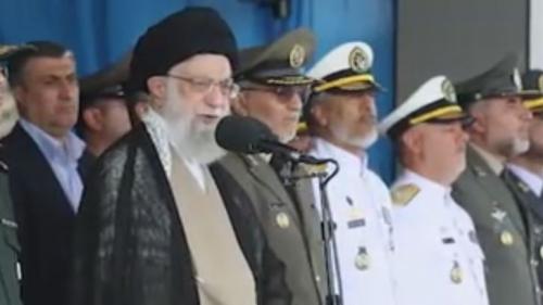     فیلم/ رهبرانقلاب:ملتی که از اخم جا نخورد، ابرقدرت‌ها را شکست می دهد